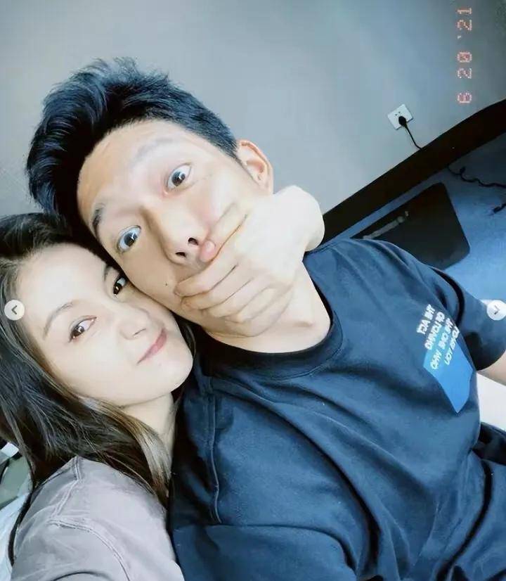 王子文承认与吴永恩分手独立自律王子文的爱情观是否幼稚?
