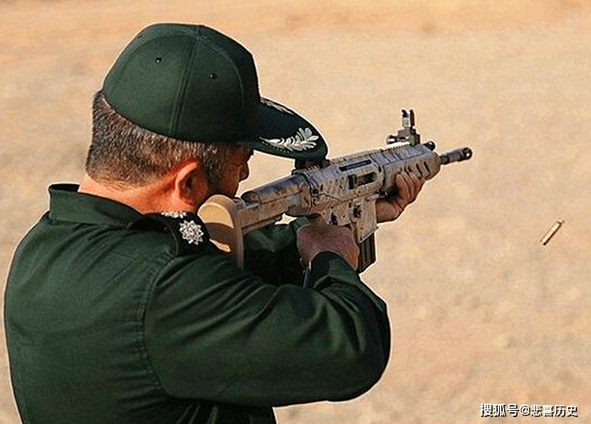 伊朗kh2002突击步枪_弹匣_射击_枪托