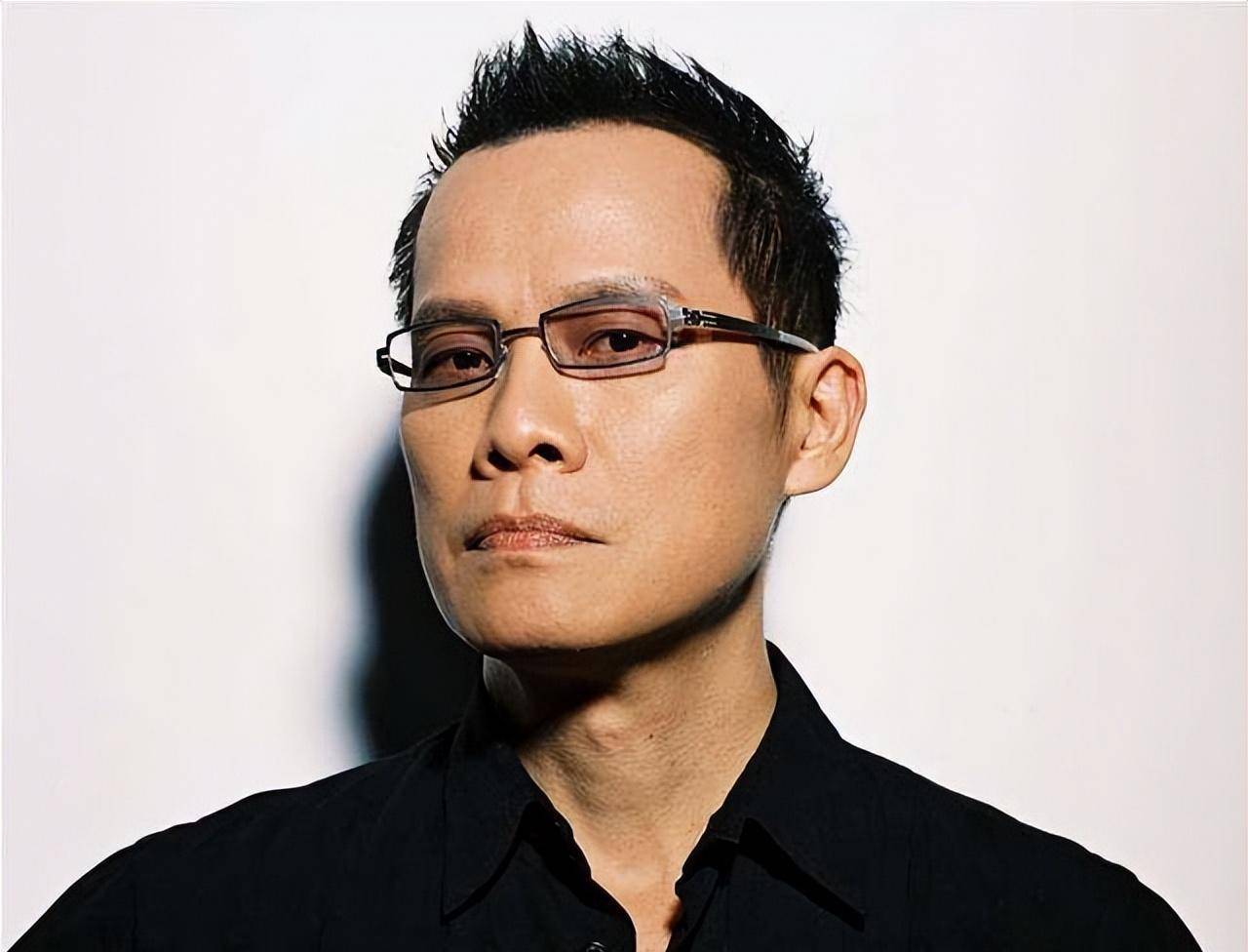 天伦之乐时,58岁的音乐教父才生娃,一跃变女儿奴_罗大佑_孩子_妈妈