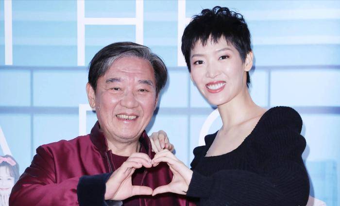 李立群秀恩爱,心疼61岁妻子患重度脂肪肝,身体差不敢吃肉_林丽钦_老婆