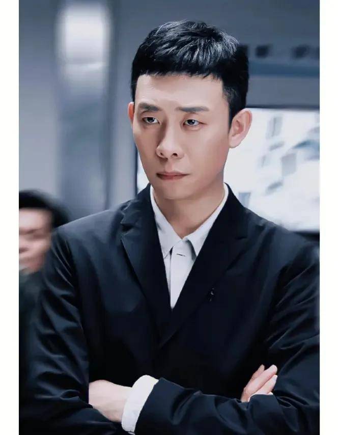 三部好剧同时上演,演员背景也很丰富,是你们最爱的_张译_爱情_观众们