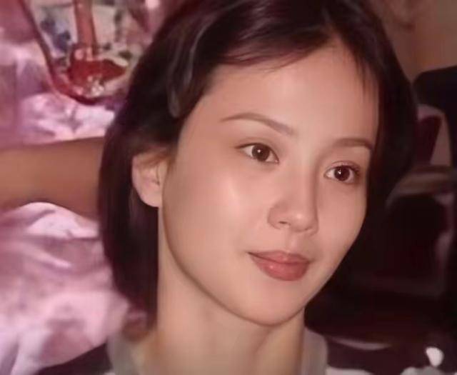 刘亦菲的妈妈刘晓莉:年视时长得比女儿还漂亮_刘晓丽_支持_演艺事业