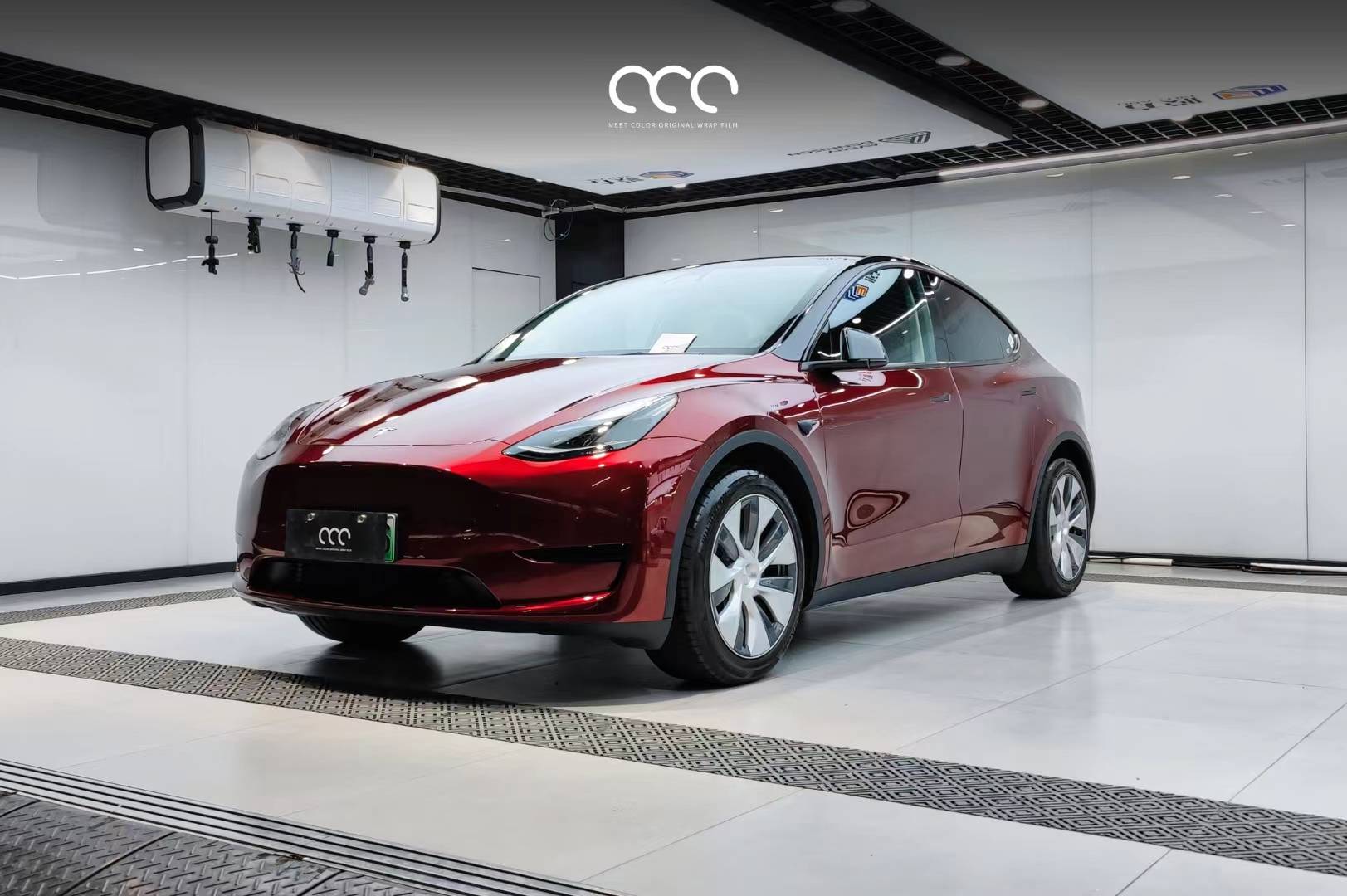 特斯拉model y漫彩改色膜液态金属龙血红,一眼就喜欢的红色