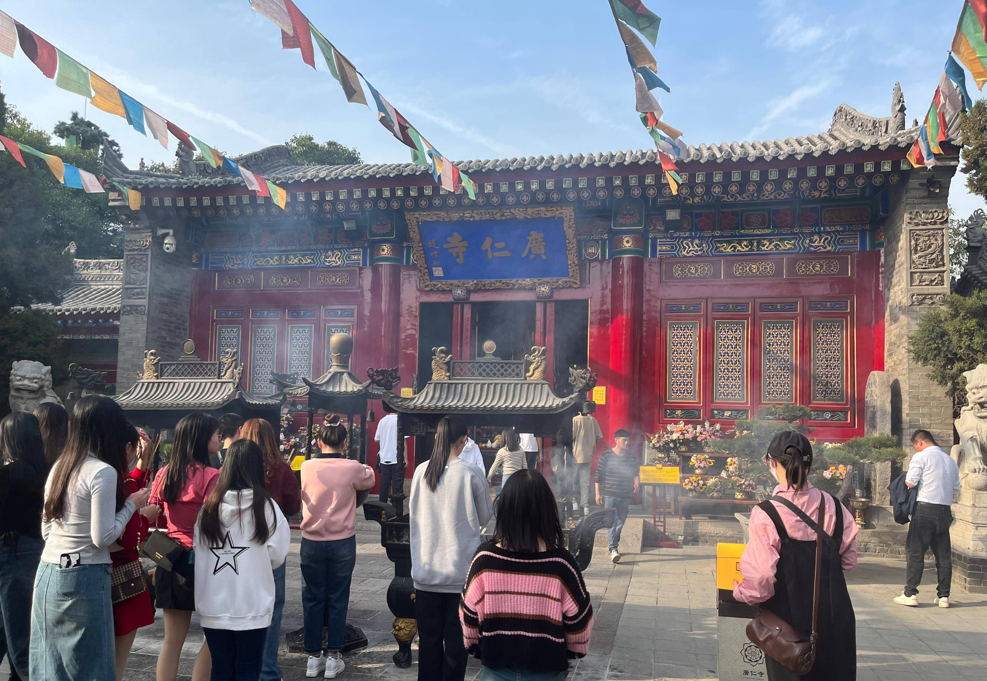 这是一座特殊的寺院,与大慈恩寺,香积寺,大兴善寺,青龙寺,还有卧龙寺