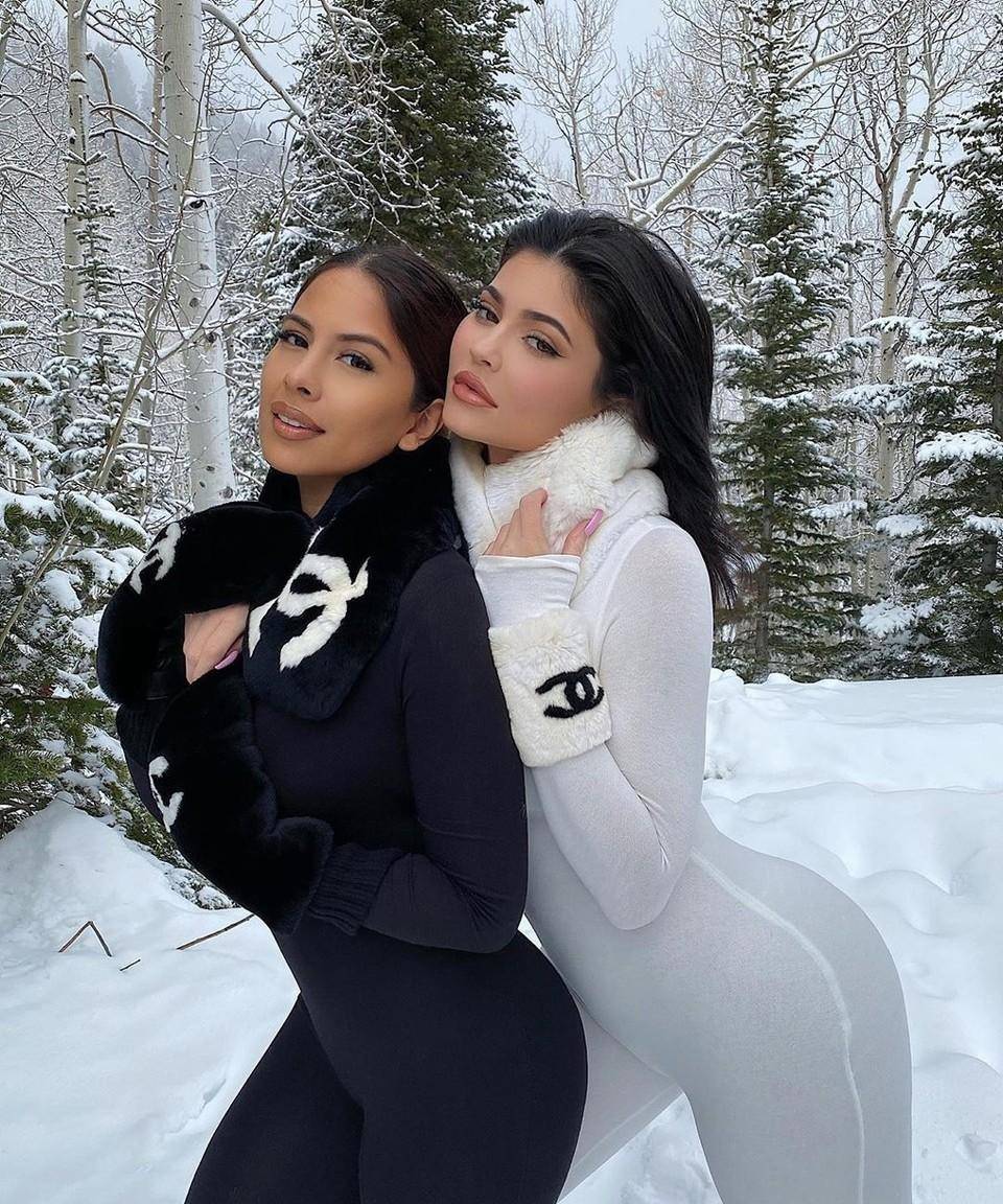 凯莉·詹娜在社交平台上分享的照片.