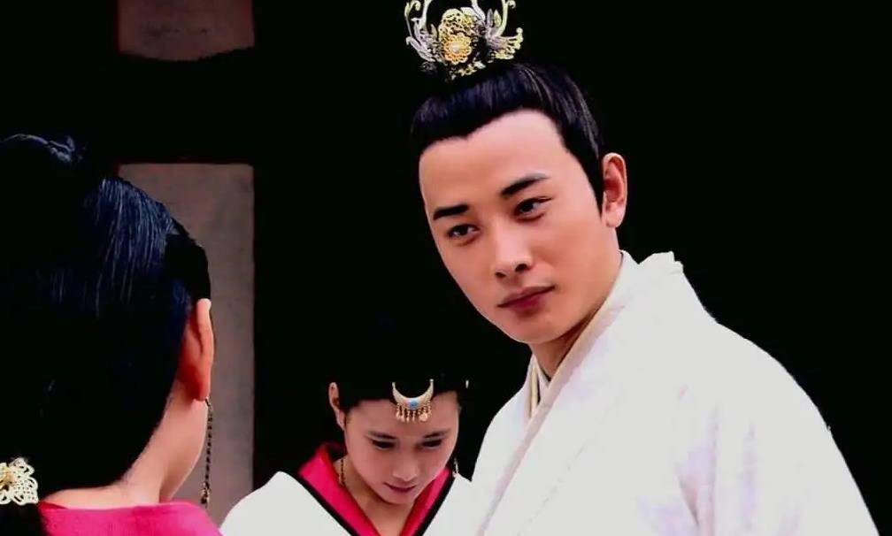 古人说"娶妻莫娶翘翘嘴,嫁汉别嫁天庭垒",什么是"天庭垒"?