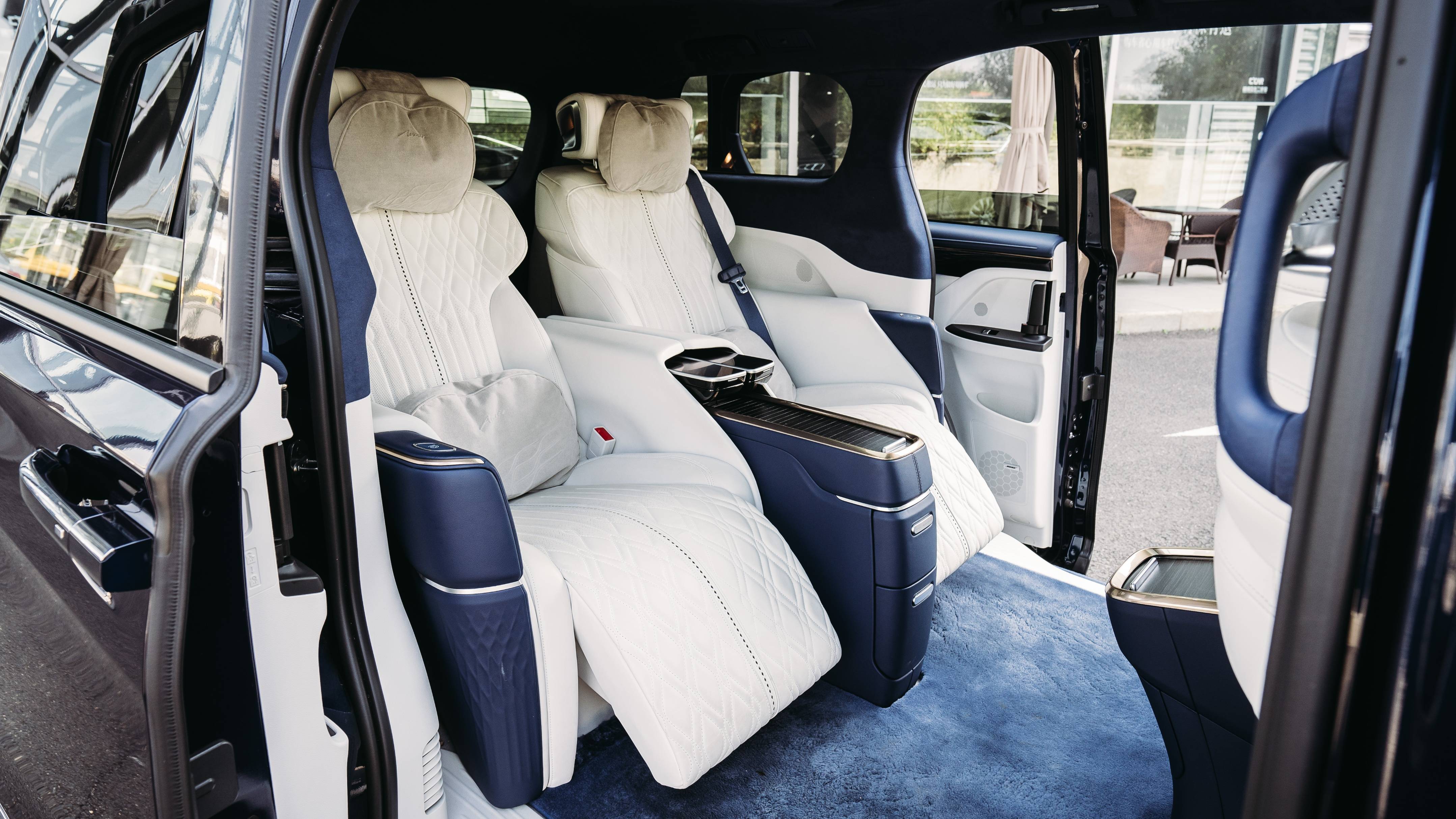 能与埃尔法扳手腕,气场不输雷克萨斯lm【别克gl8 avenir艾维亚 四座尊