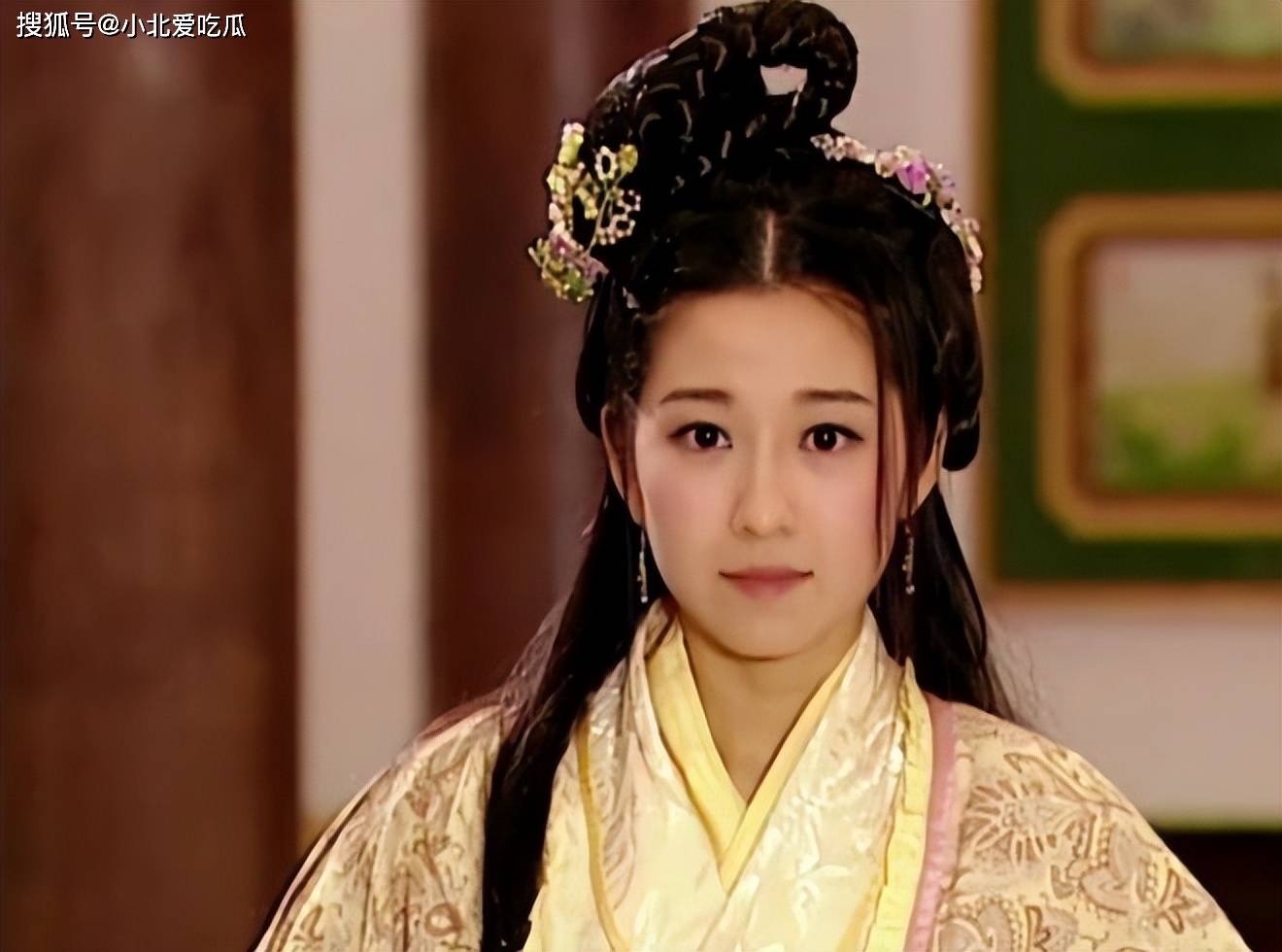 41岁陈自瑶身材突然变丰满,被质疑二次发育,一个月时间变化不小