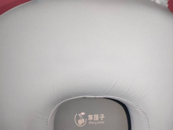 枕在云端，入睡不难-车厘子专业中小学生午休枕评测