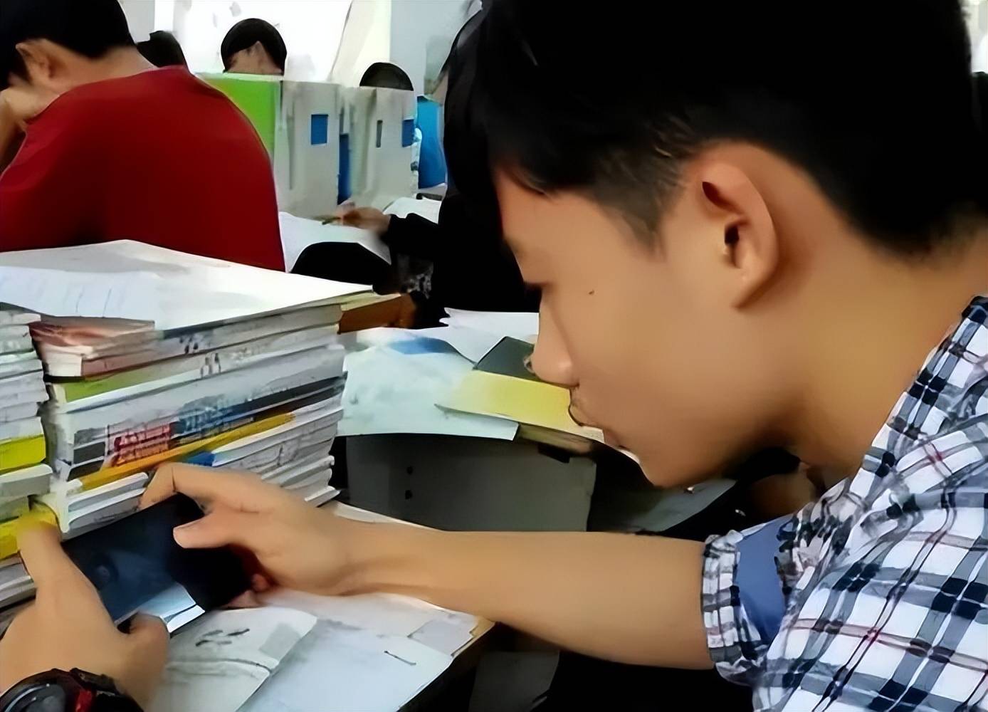 中学生浏览不良网站,删除记录也会留下痕迹,3个方法供家长查看_网络