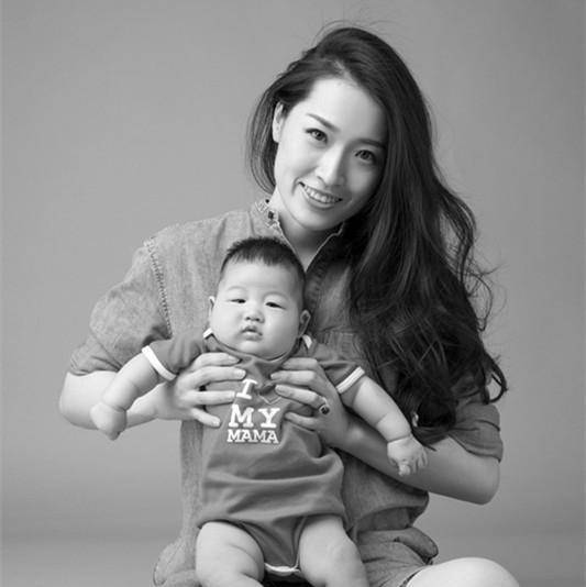 泳坛女神罗雪娟拒绝国外名将,与鲍春来相恋1年,退役后悄悄结婚_卢晓