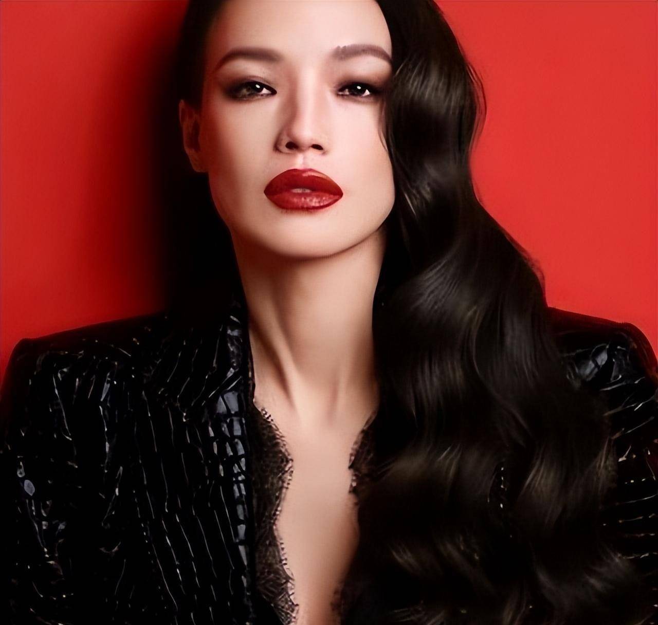 46岁孔夫子晒出最新正脸照片,他和冯德伦的结婚越来越火了_舒淇_生活