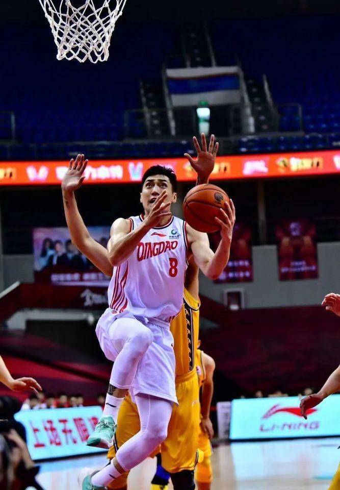 扣篮王和三分王-赵泰隆,曾两度站上亚洲冠军之巅_大赛_赛季_球员