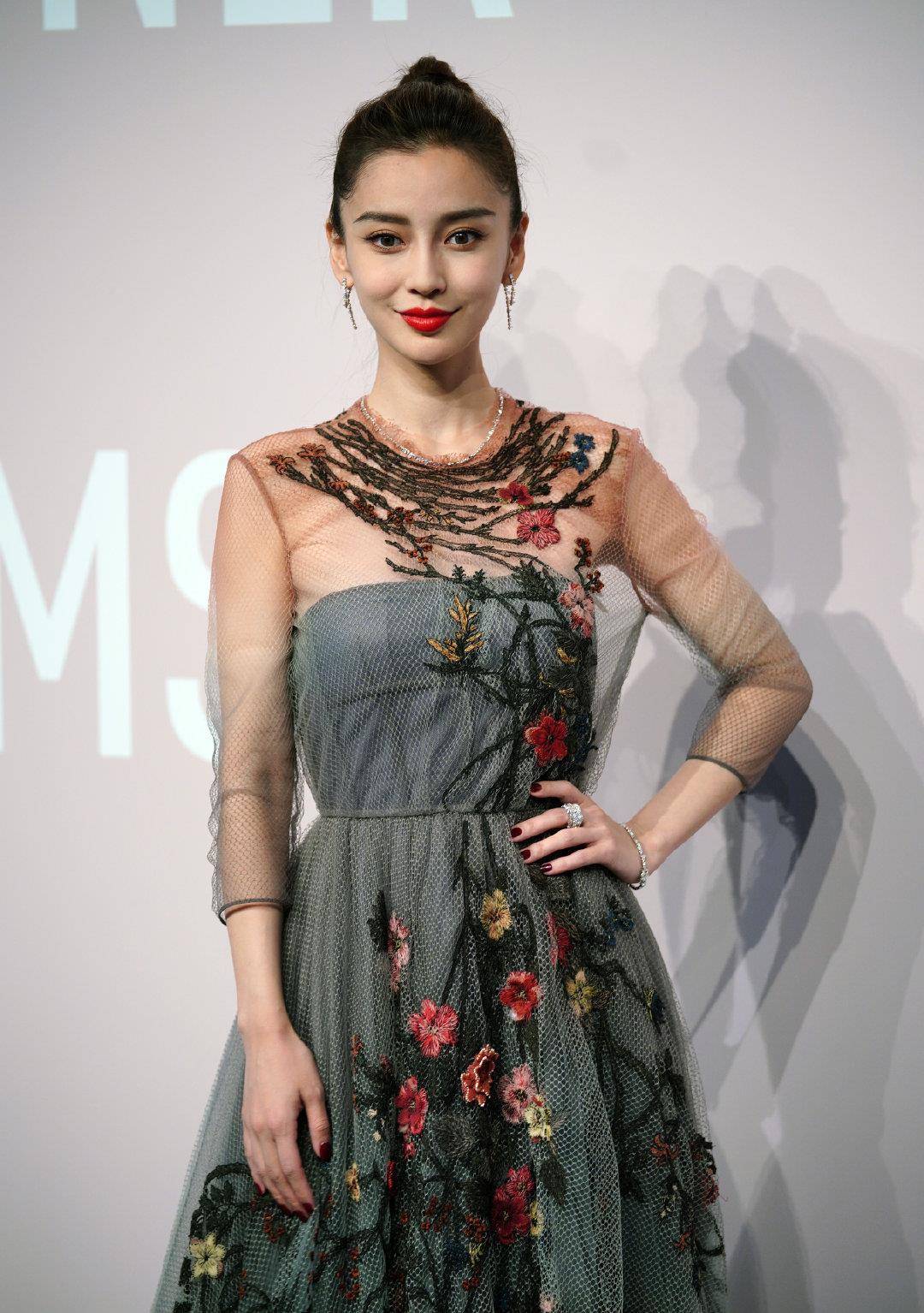 angelababy穿迪奥网纹纱裙"美如仙子",长发造型飘逸脱俗_气质_裙子