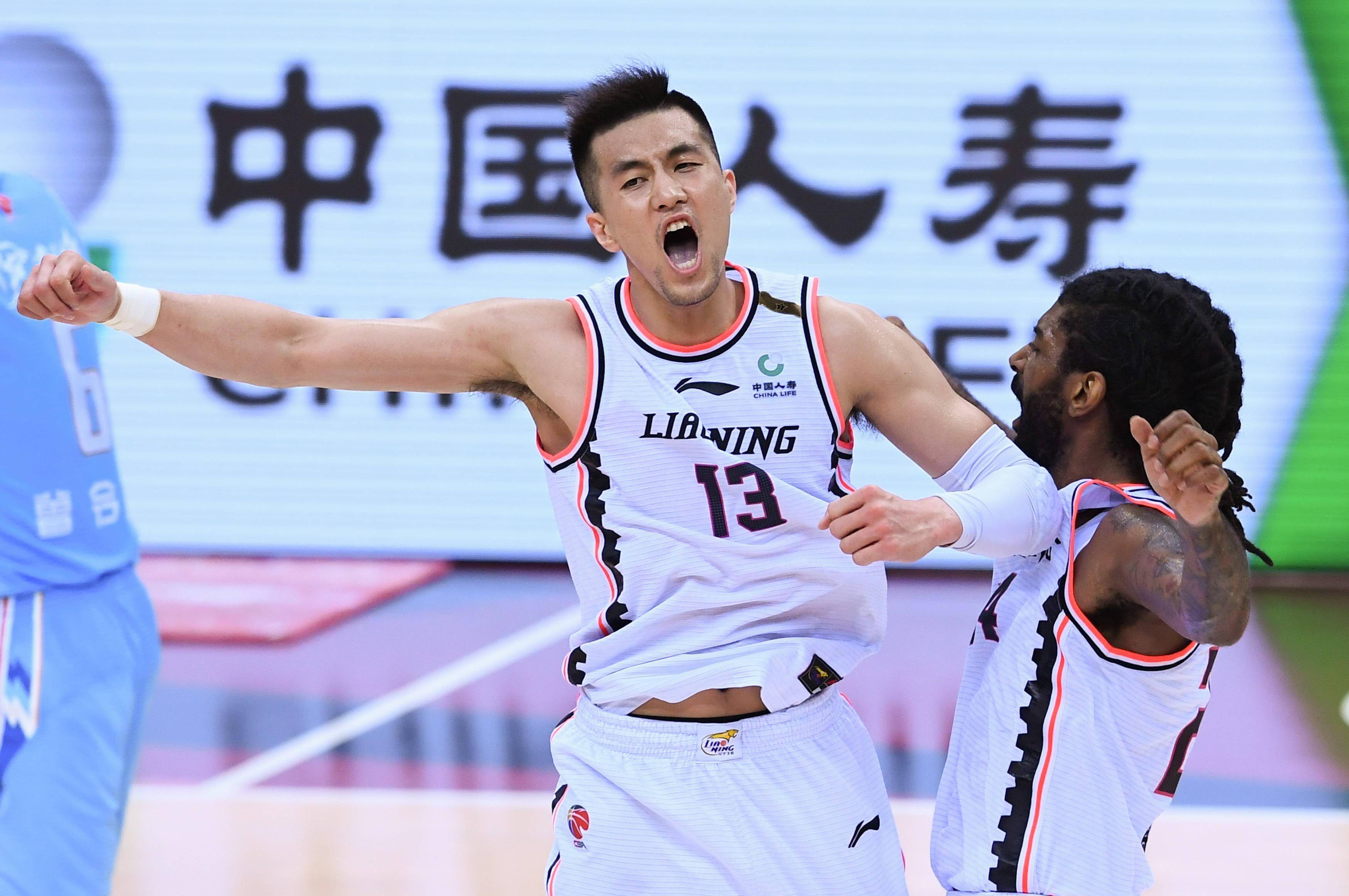 辽宁终结深圳9连胜,顾全完成重大里程碑;郭艾伦20分8助攻_命中_得分