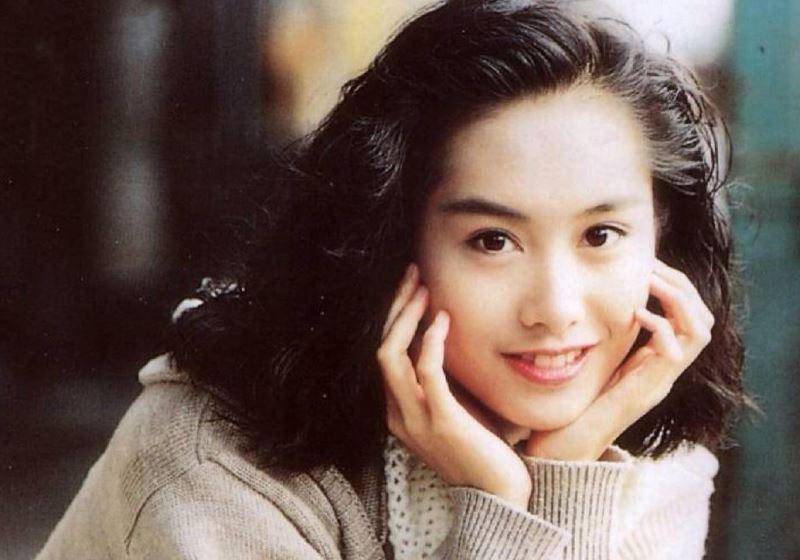 朱茵近照曝光,眼窝深陷初现老态?网友:青春结束了_紫霞_生活_视频