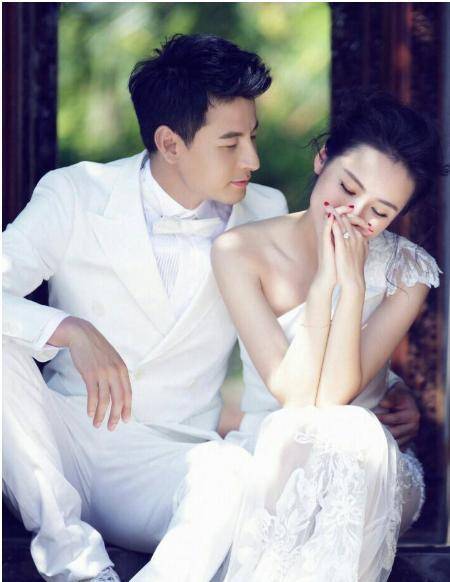 疑似婚姻,3人合照与当年王宝强马蓉婚姻如出一辙_钱泳辰_何艾_网友