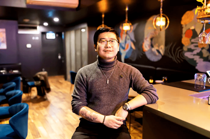 洗碗工变老板!多伦多华人高中辍学开餐厅,霸气规定"不收小费"!