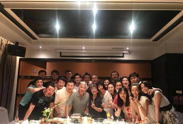 张翰同学聚会永远是最帅的那个,邓超同学聚会没想到他看着最老!