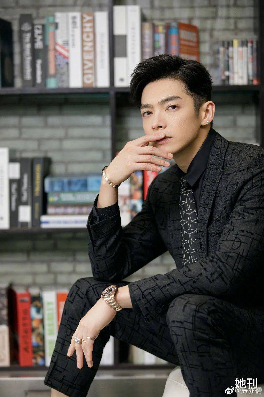 参加《吐槽大会》时,人们就见识过他有趣的一面.