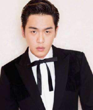 张若昀父亲证实婚讯月底举办,伴郎团和伴娘团已确定,网友:期待_祝福