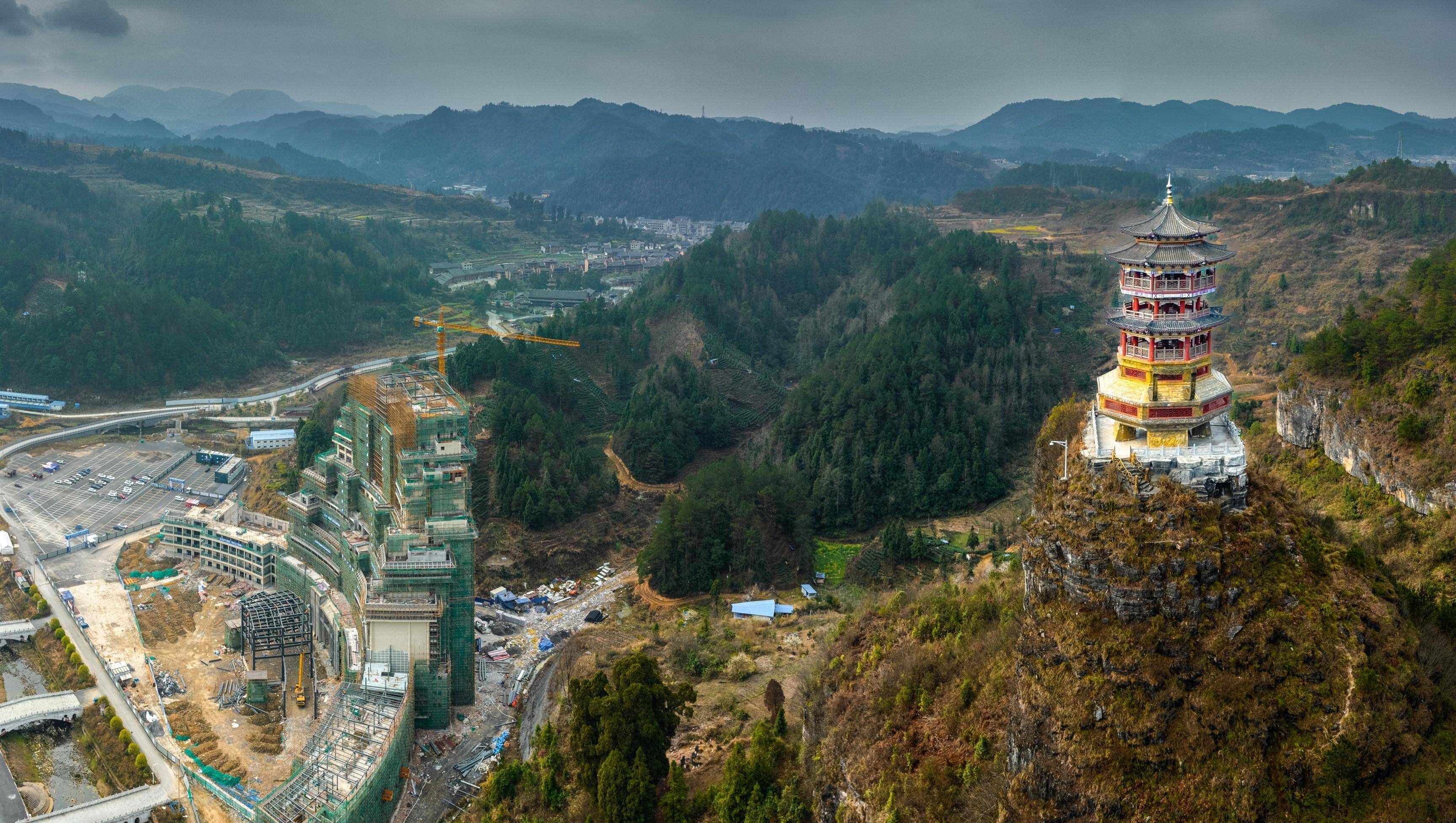 如何在大山中找到避世天堂?独山这个独具风格,等待您的探索