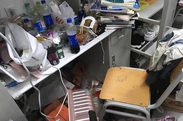 女大学生寝室有多脏?