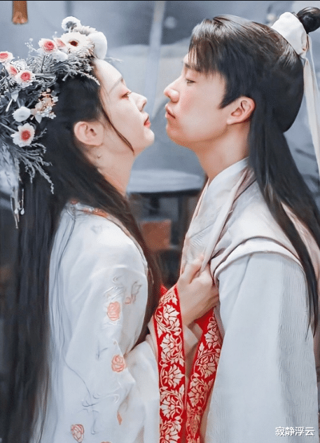 女网红女大学生接连重锤,老郭自断亲儿后路_郭德纲_霍尊_处理