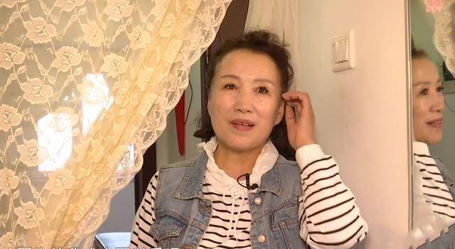 回顧60歲的相親,他不敢直視女嘉賓,女嘉賓急了,