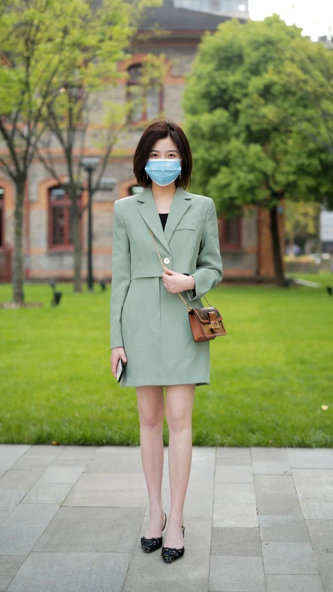 姐姐_西装_白色