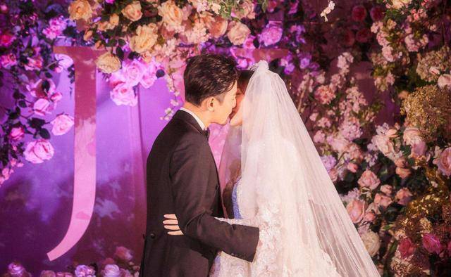 罗晋与助理暧昧接触传不忠,本尊爆粗否认,网友:别学张丹峰_唐嫣_举动