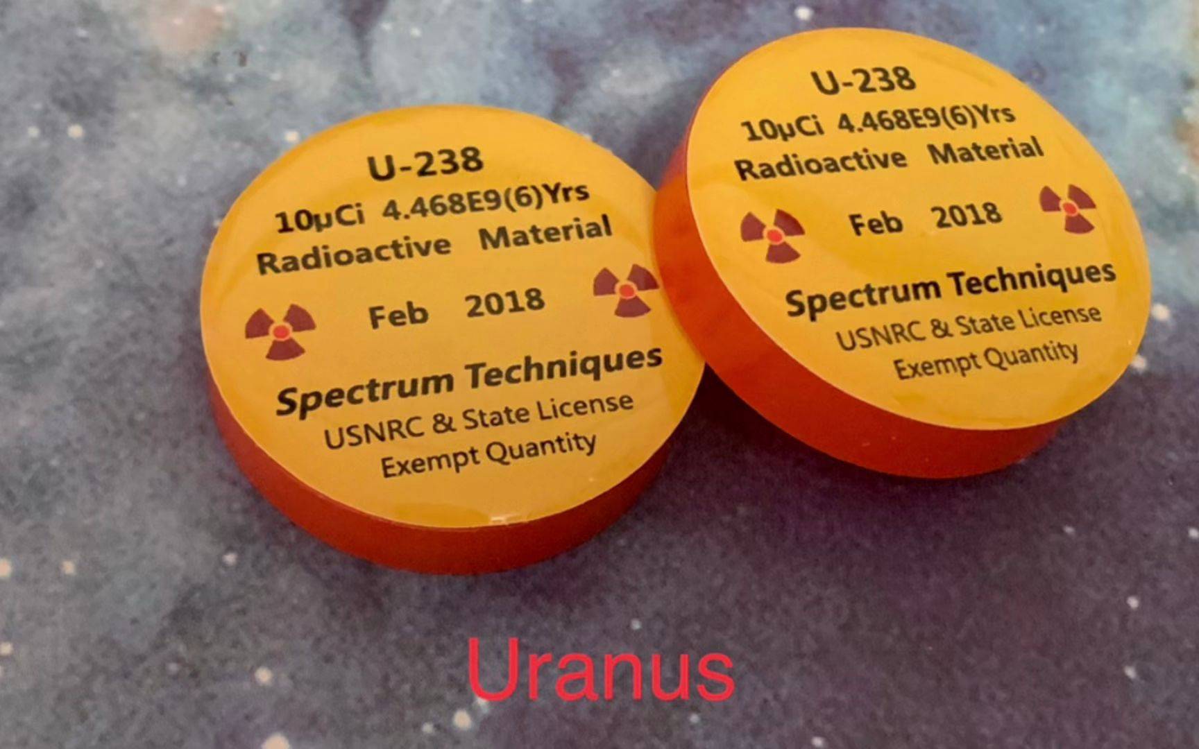 贫铀弹的主要成分是u238,而u238本身会持续发生衰变.