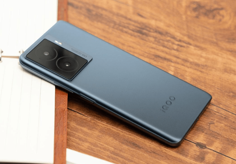 触感比较精准,后置有6400万像素高清双摄,三星gw3传感器,还支持ois