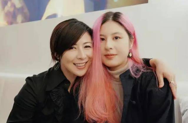 上海主持人陈蕾秘密离婚!