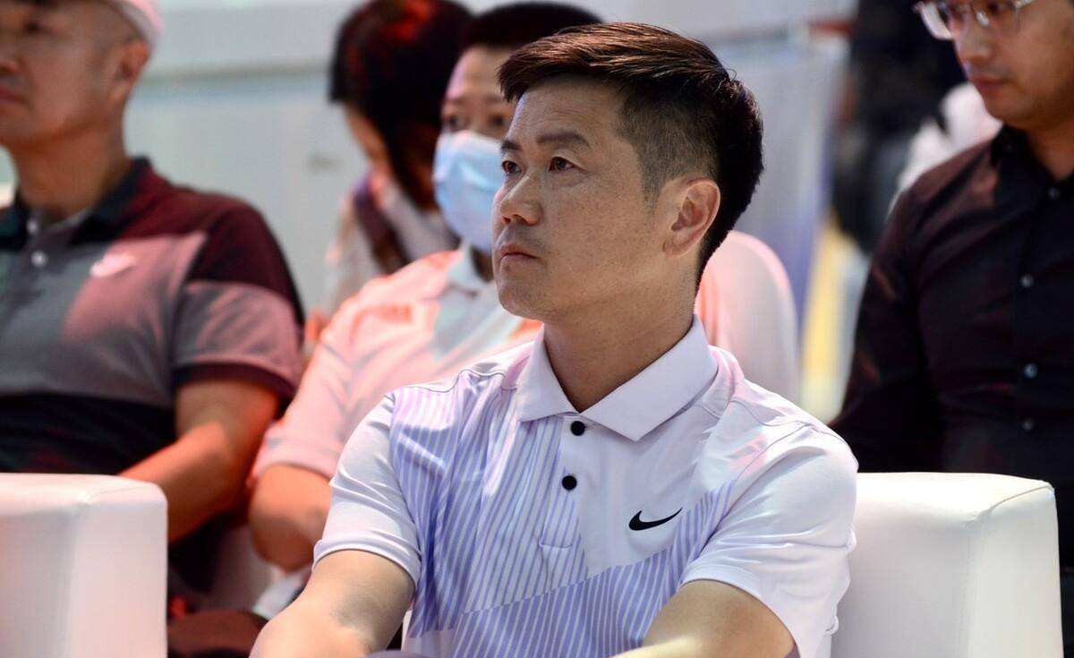 足坛反腐大鱼悬念揭晓,赶走国足名宿,权力大_陈永亮_陈戌源_足球