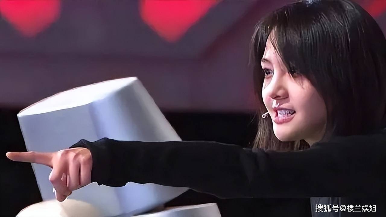 张恒出轨被抓视频曝光,郑爽称对方"自导自演",到底谁在搞事情_舆论