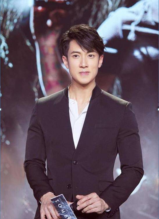 吴尊:模范丈夫,40年里只谈了一场恋爱_妻子_照片_香水