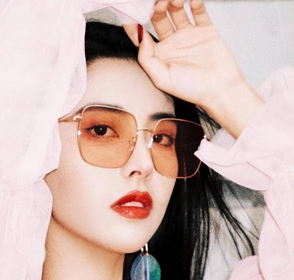 盘点15位跟明星撞脸的网红:胡歌,王祖贤遭遇撞脸模仿_因为_热度_平台