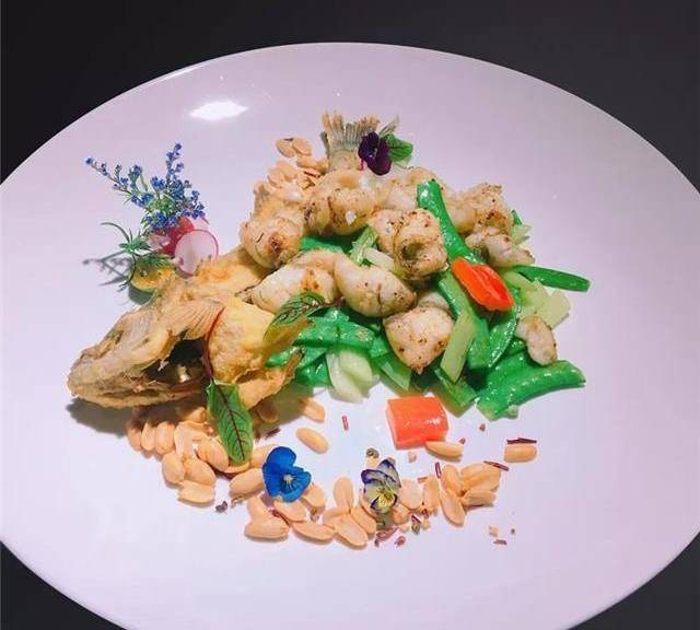 家常菜:炒粉丝,xo酱碧绿爆炒鲈鱼球,清炒无丝豆,麻辣拌_鱼骨_黄豆芽