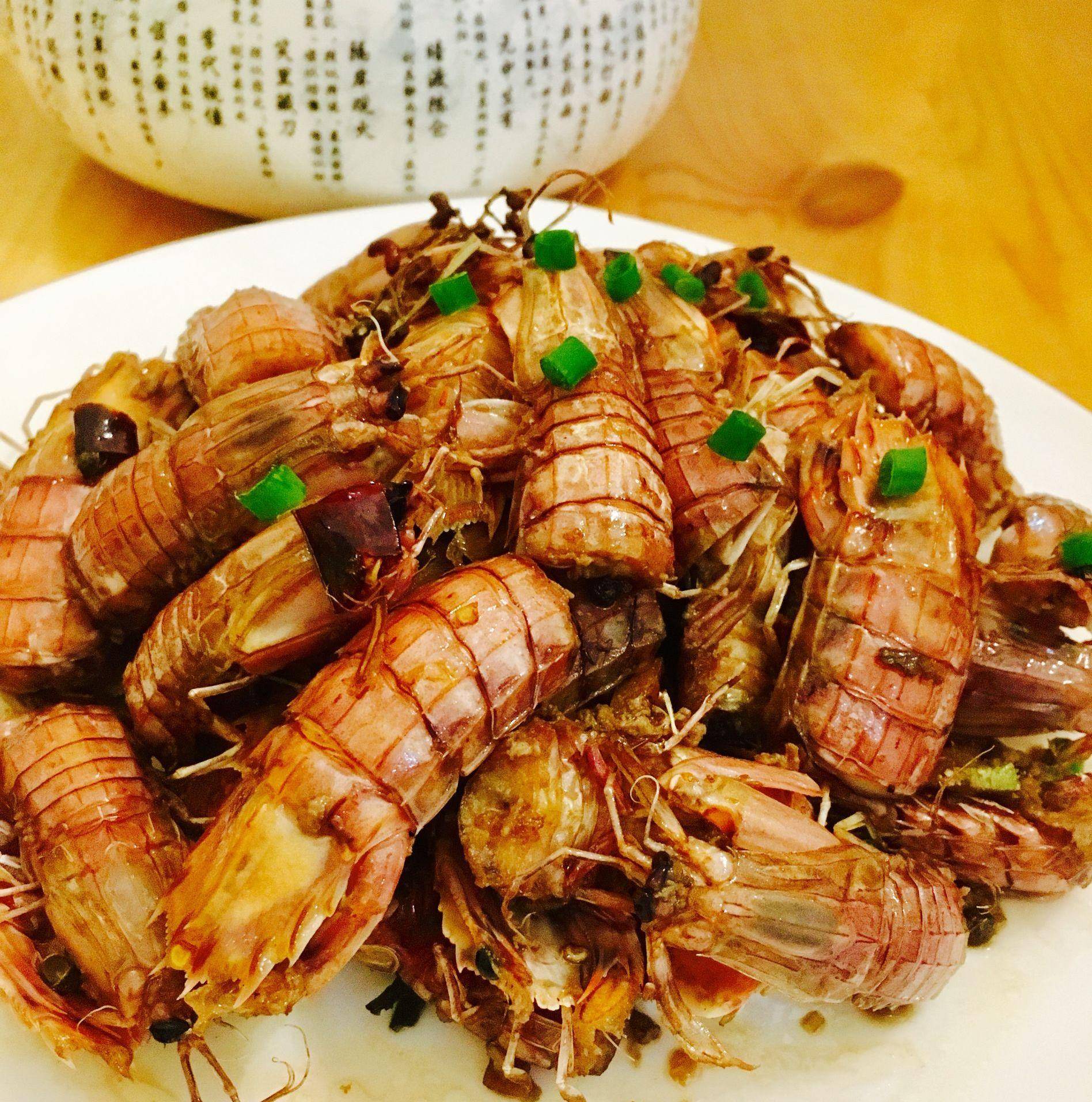 开海季皮皮虾大量上市,教大家如何做鲜,香,麻,辣的皮皮虾_香叶_花椒