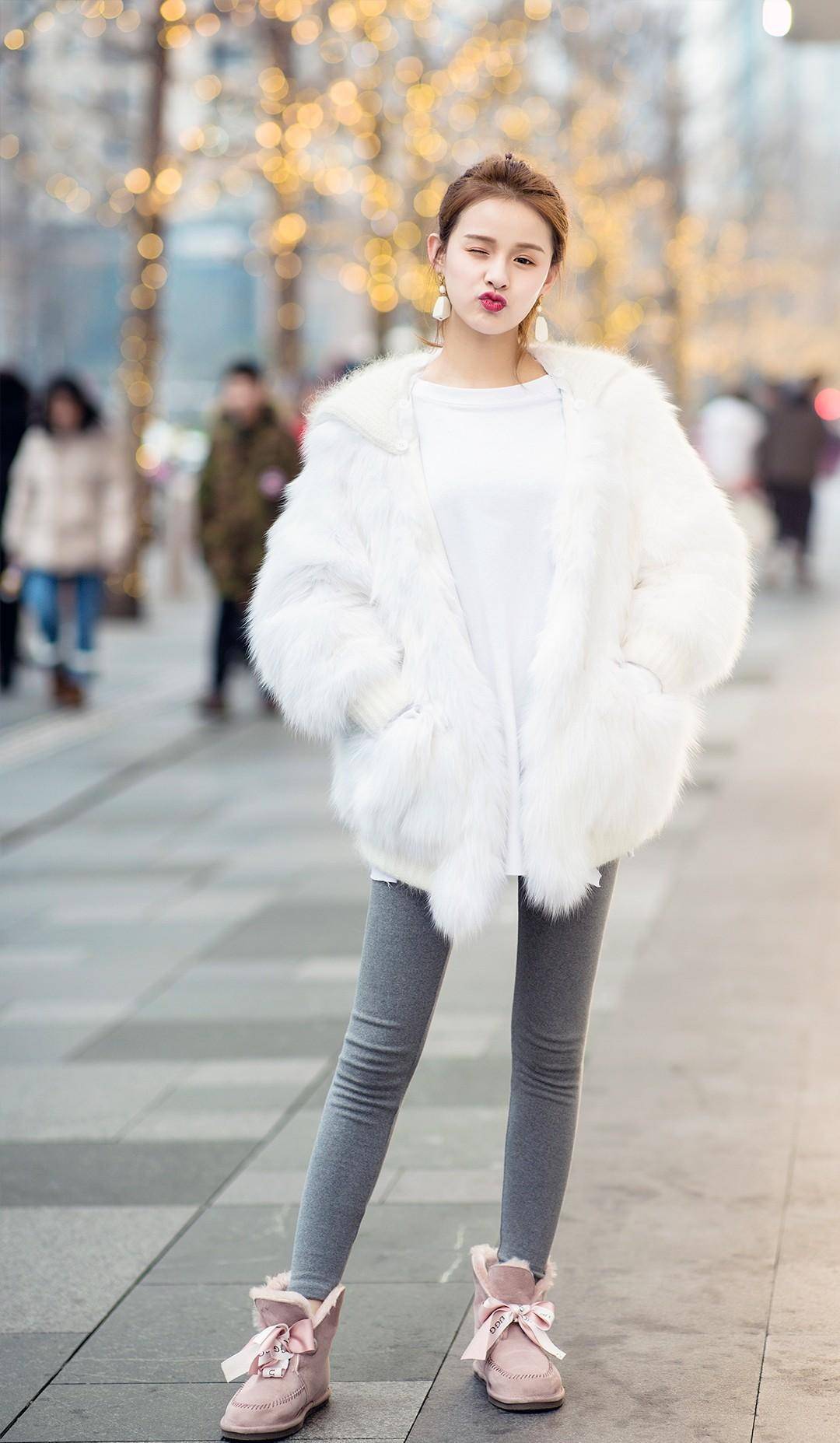 冬季既暖和又美丽的皮草大衣,让美女穿出了时尚的氛围感_感觉_白色