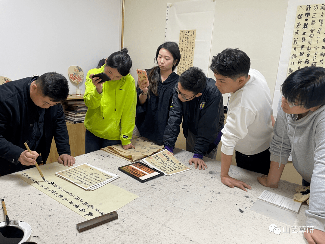 山东艺术学院书法专业研究生"奋战"在孝文书院_创作_全国_历史