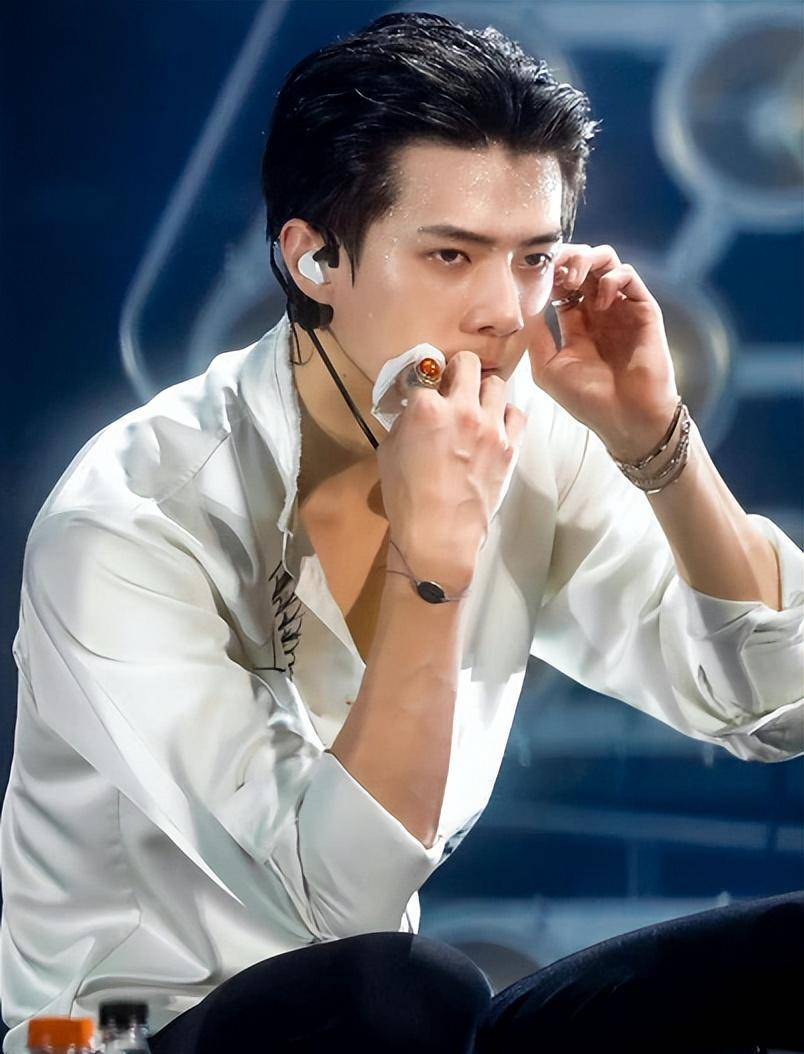 网友:看头像像是真的_事情_吴世勋_金钟大