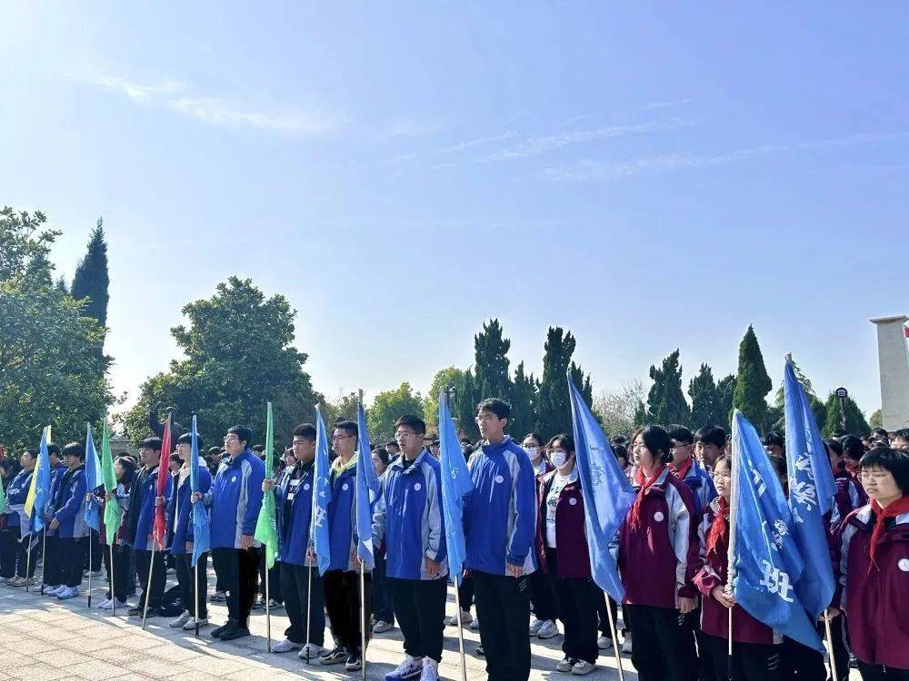 姜堰区蒋垛中学2023年清明追思活动_英雄_模范_先烈