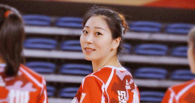 痛心,昔日世界冠军,女排主力副攻杨珺箐,退役后艰难网络维权!