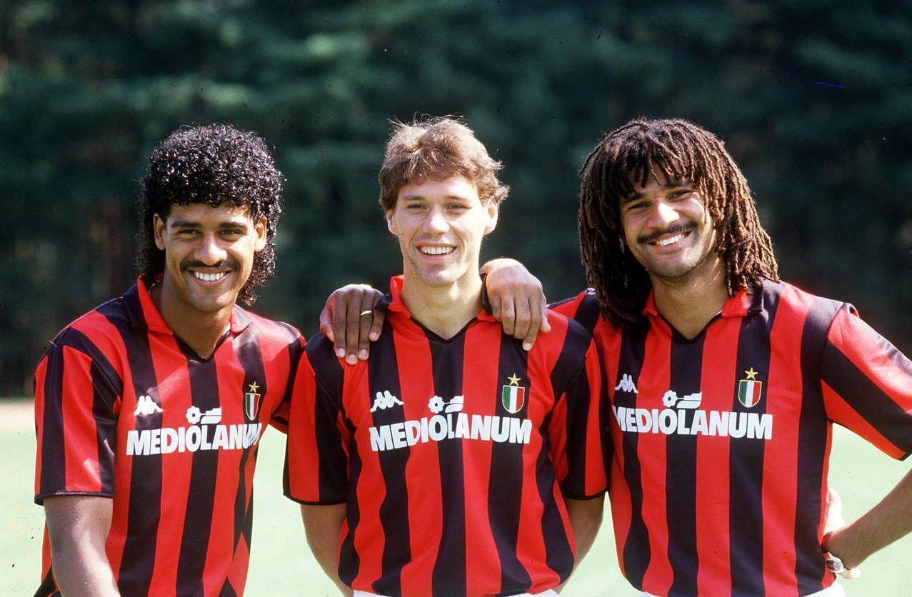 美中不足巅峰意甲时期ac米兰中"荷兰三剑客"为何缺个世界杯?