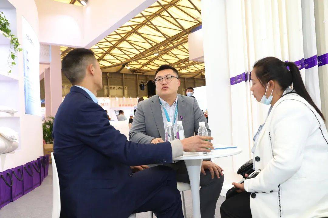 雅兰寝饰重磅亮相上海国际商业空间博览会,人气再创新高!