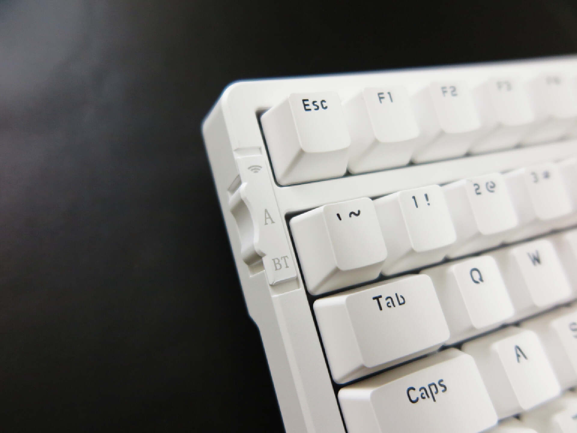 【趣众测】无线三模,性价比超高的gasket机械键盘推荐_蓝牙_办公_支持