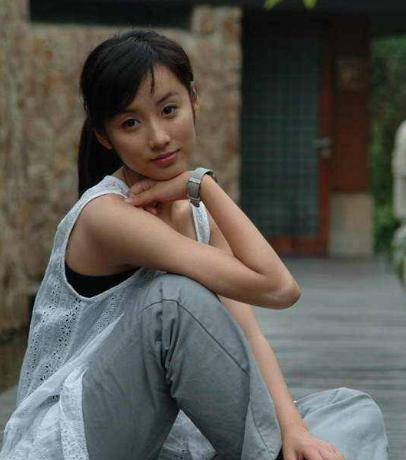 她是胡歌的梦中情人,吃火锅时被富豪看中,仅仅17天就结婚_吕一_钱泳辰