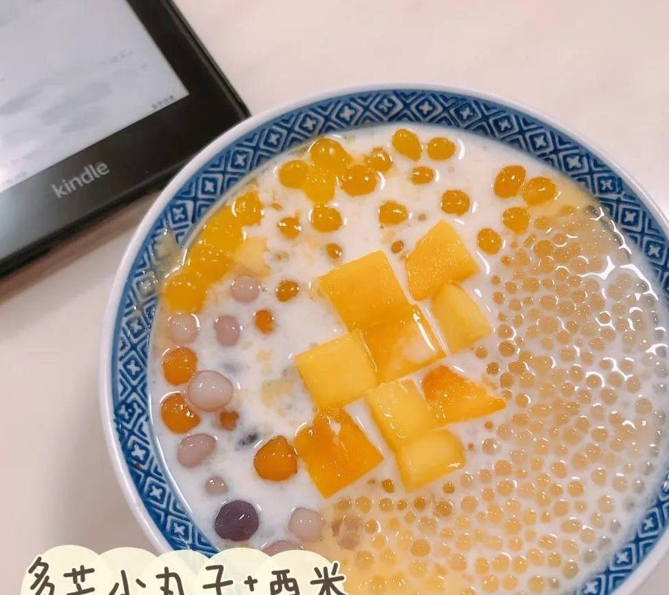 我的最爱是多芒小丸子加西米露,大块芒果,爆汁芒果圆子,小芋圆,西米露